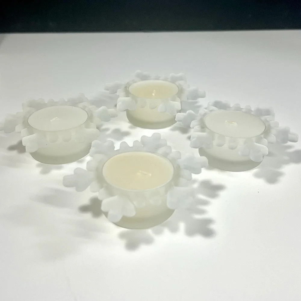 Crate‎ & Barrel Snowflake Frosted Glass Votive Candle Holders Xmas Set of 4 NOB